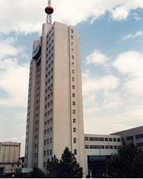 校长范九伦